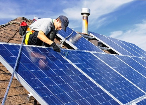 Bezpečná a efektivní fotovoltaická instalace